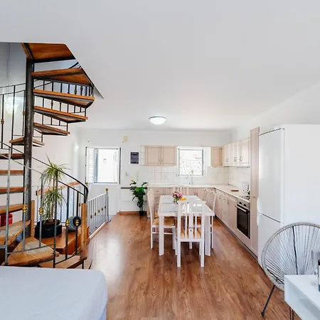 Apartament Liston *